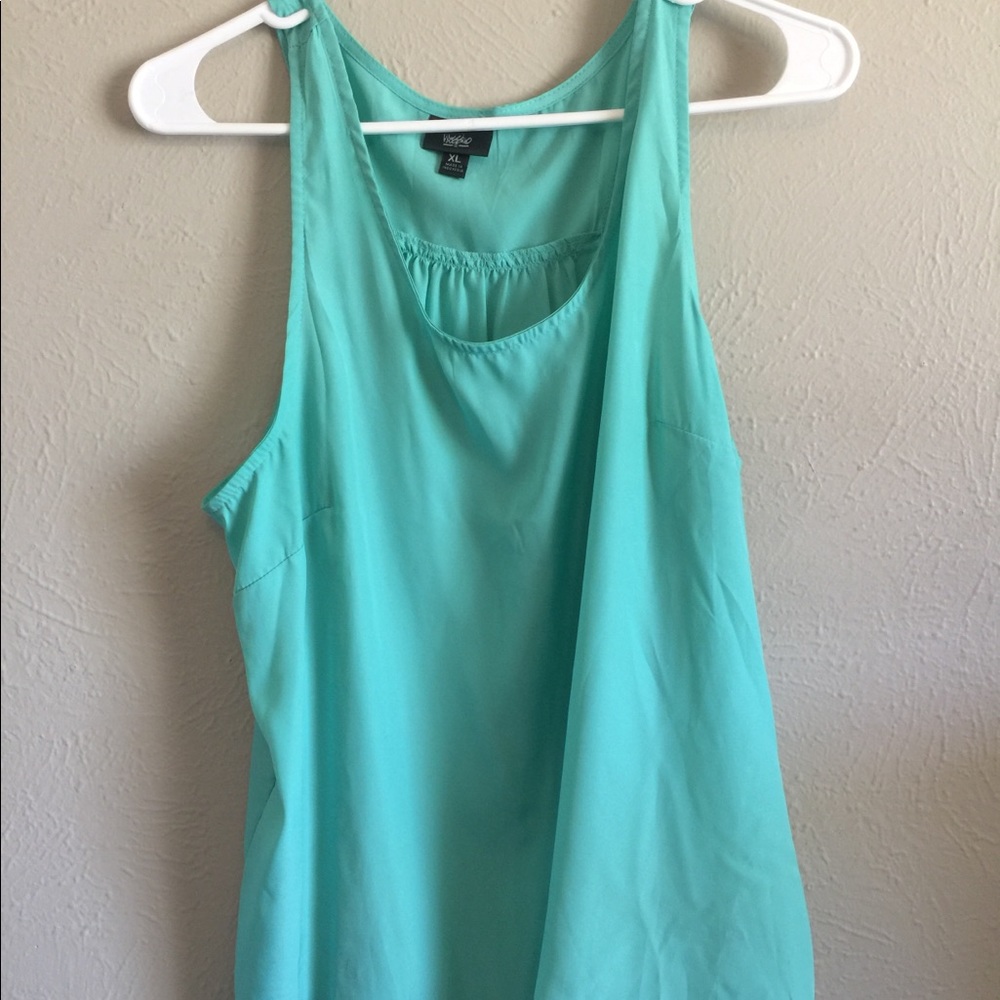 Loose fitted turquoise tank top